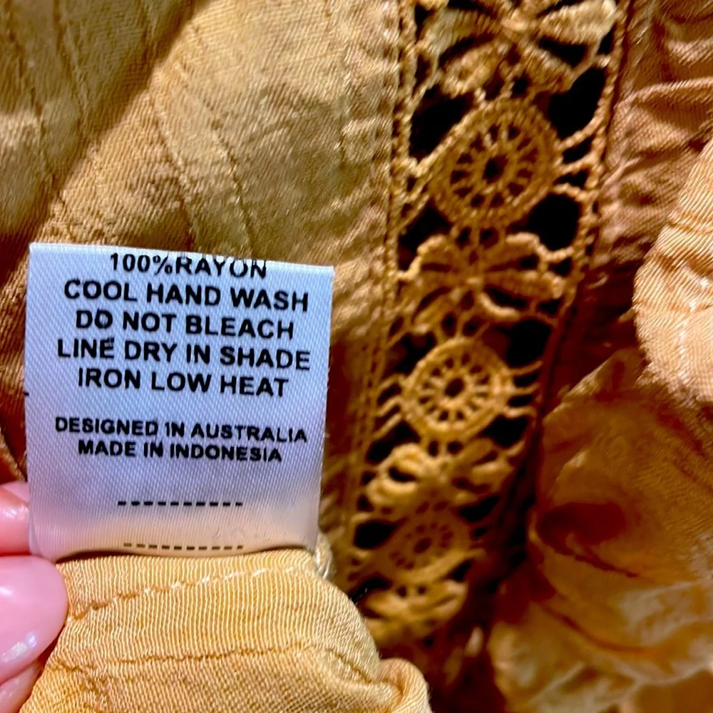 Kivari honey baby doll dress mustard, short sleeve, button front sz Medium - Picture 6 of 9